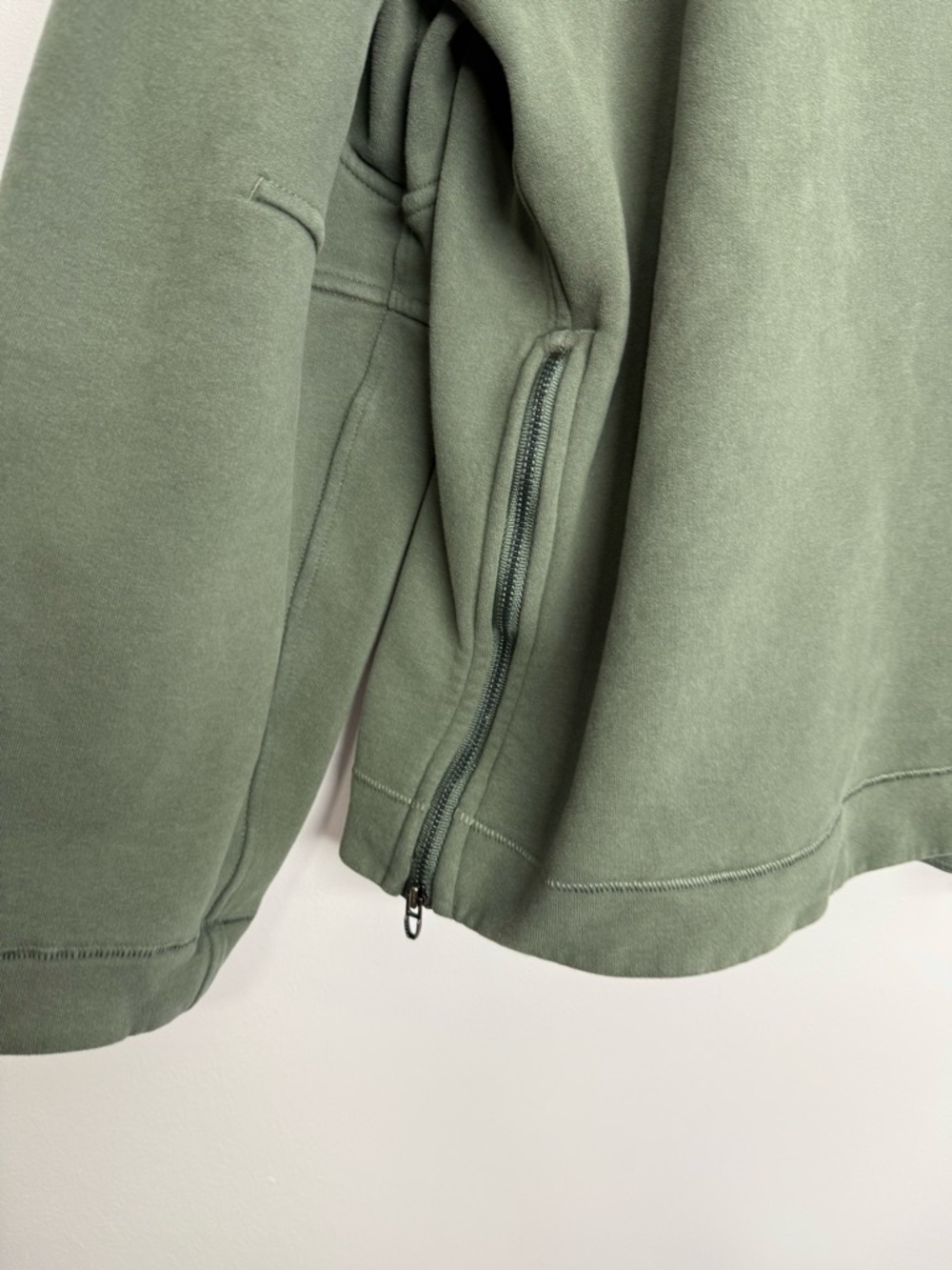 38: Lululemon Loungeful RelaxedFit Crewneck Sweatshirt Palm Deco Sz Medium Green - Picture 4 of 6